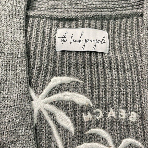NIB Beach People Cardigan size M/L - Picture 8 of 9